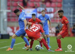 Numancia-Fuenlabrada: golazo de Curro y a sufrir