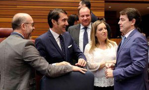 Mañueco convocará a los sindicatos para impulsar negociación de las 35 horas Mañueco convocará a los sindicatos para impulsar negociación de las 35 horas