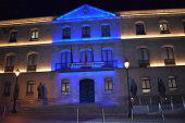 El Palacio provincial, de azul turquesa, en el Día de la Dislexia El Palacio provincial, de azul turquesa, en el Día de la Dislexia
