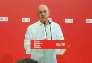 Odón Elorza, en la precampaña electoral del PSOE