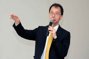 El ministro de la embajada de Japón, en el Campus de Soria