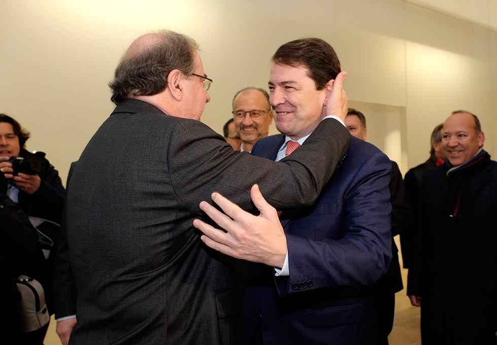 Mañueco reclama un Gobierno que dé estabilidad Mañueco reclama un Gobierno que dé estabilidad