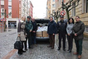 Entrega de 325 kilos de alimentos a Cáritas Soria