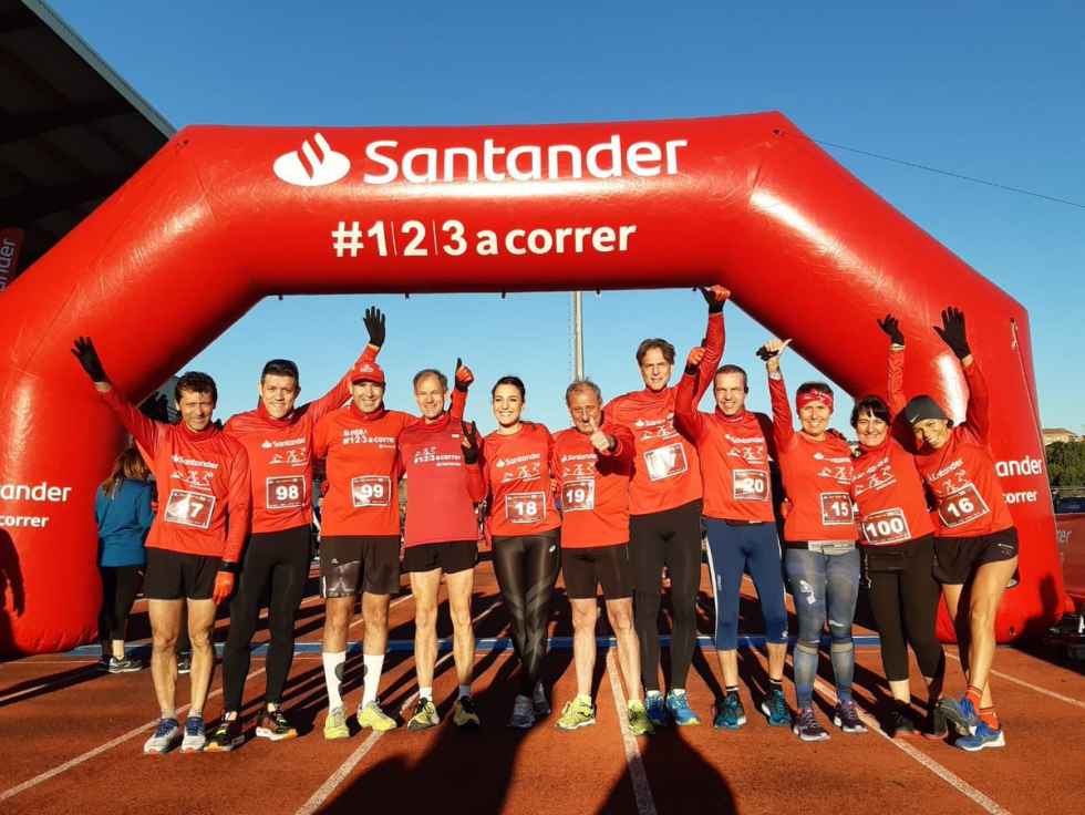 El equipo de 123aCorrer, preparado para el Maratón de Sevilla