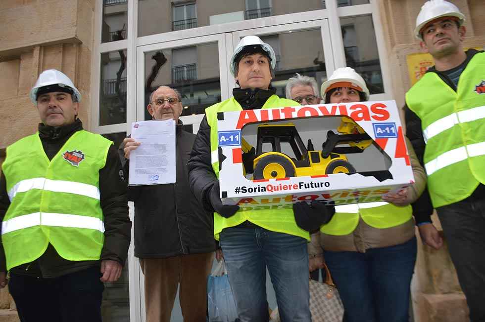 Soria ¡Ya! urge la autovía del Duero - fotos
