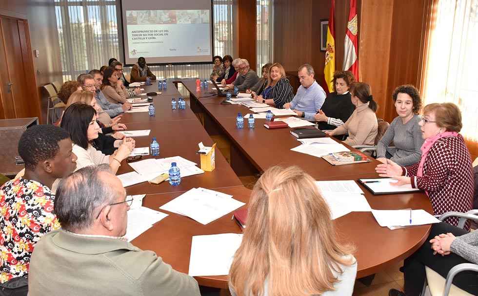 La Junta explica el anteproyecto de Ley del Tercer Sector Social La Junta explica el anteproyecto de Ley del Tercer Sector Social