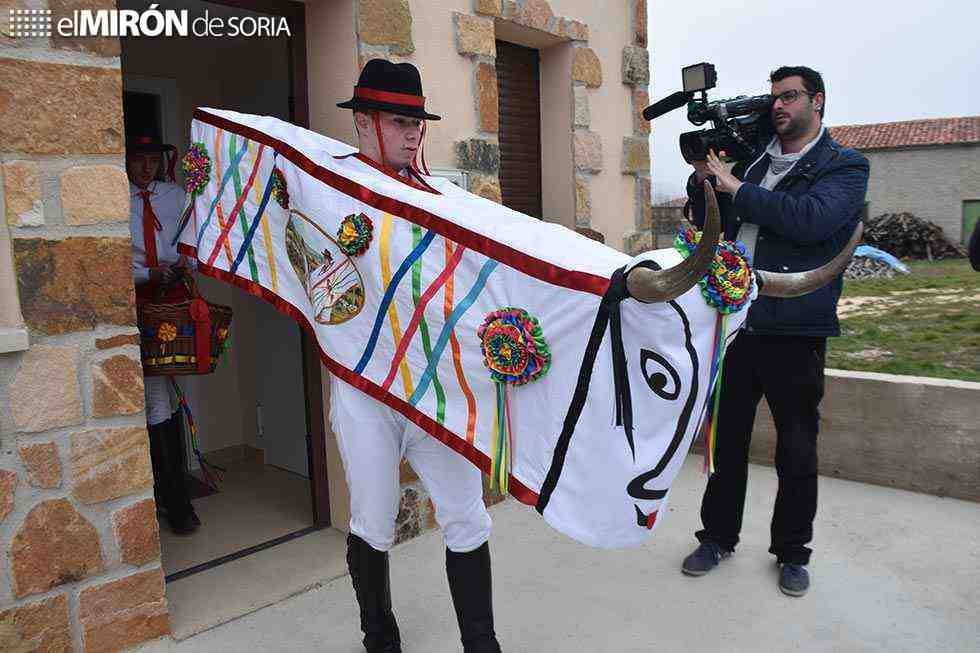 Abejar revive la barrosa, la tradición carnavalesca más antigua