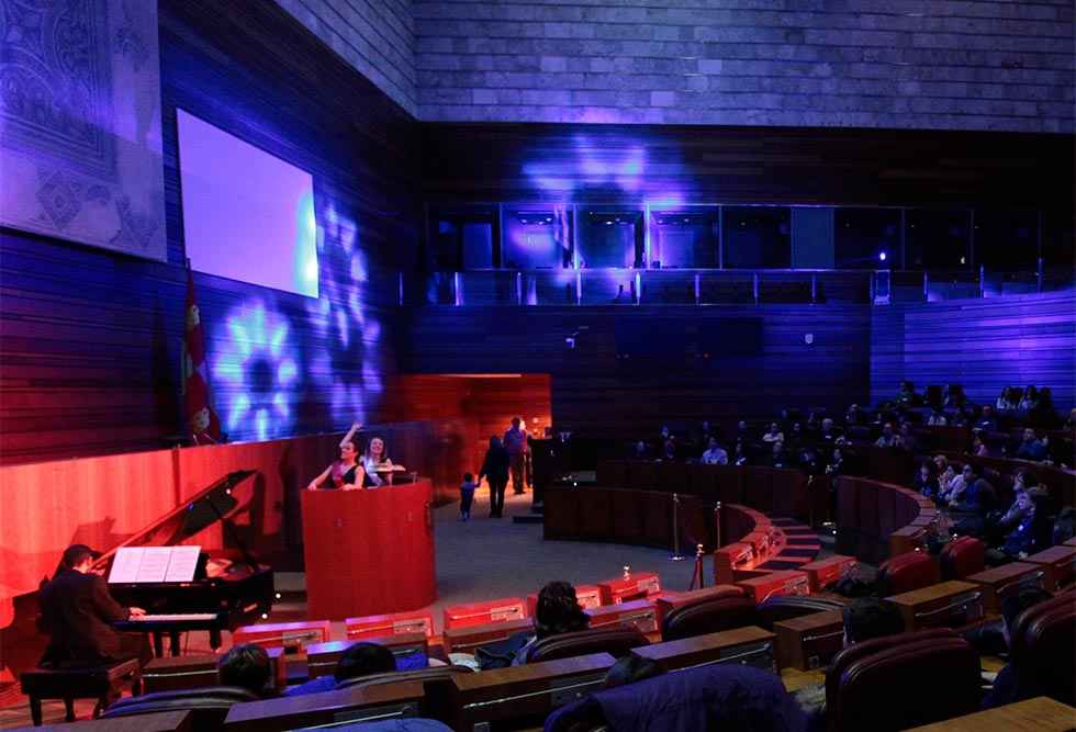 Las Cortes regionales celebran su jornada de puertas abiertas Las Cortes regionales celebran su jornada de puertas abiertas
