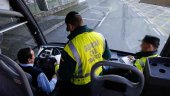 Tráfico vigila la seguridad de transporte escolar