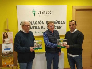 El C.D. Calasanz entrega la recaudación de almuerzo solidario