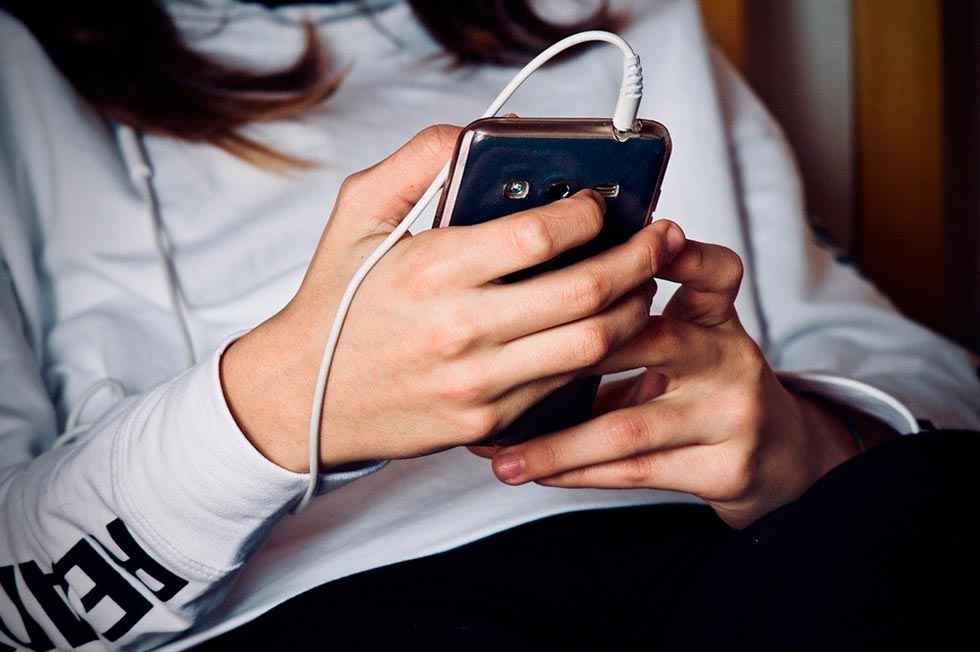 El confinamiento dispara el uso del teléfono El confinamiento dispara el uso del teléfono