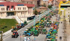 Gómez (ASAJA) resalta el éxito de la tractorada y pide medidas Gómez (ASAJA) resalta el éxito de la tractorada y pide medidas
