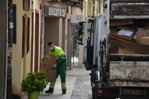 La recogida de basuras, operativa pero con recomendaciones