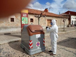  Vías y Obras colabora en desinfección de lugares públicos