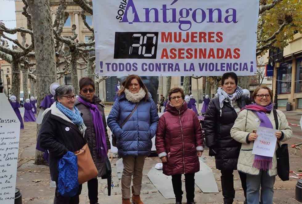 Antigona anima a mujeres maltratadas a llamar al 016 Antigona anima a mujeres maltratadas a llamar al 016