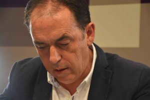 Serrano urge médicos cubanos contra el Covid