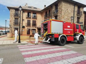 Siete agentes en prácticas de Policía Local se suman a desinfección