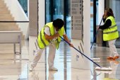 Reconocimiento a las trabajadoras de limpieza en hospitales