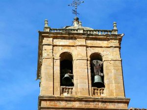 Repique de campanas en todas las parroquias 