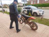 Denunciados cuatro jóvenes por celebrar fiesta en piso Denunciados cuatro jóvenes por celebrar fiesta en piso