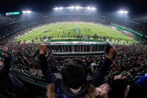 El fútbol profesional regresa con el derbi sevillano