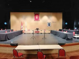 Pleno municipal en el Palacio de la Audiencia