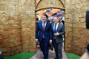 Encuentro para estimular empresas en España Vacíada