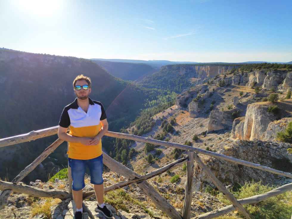 El geógrafo Jonathan Gómez, en el Cañón del Río Lobos El geógrafo Jonathan Gómez, en el Cañón del Río Lobos