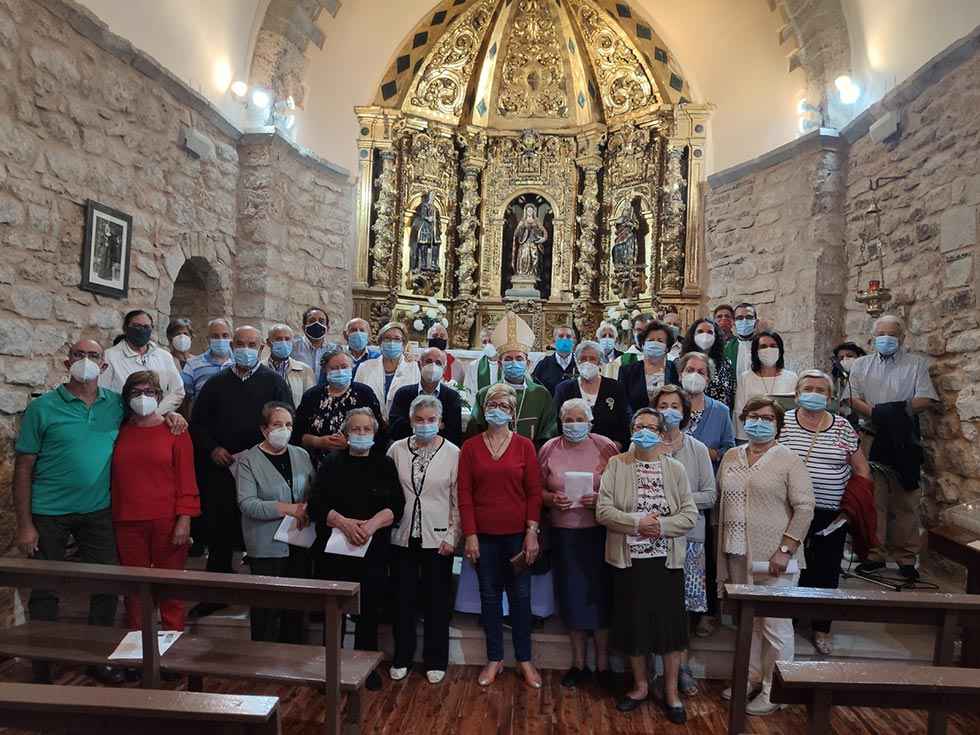Añavieja luce su recién rehabilitada parroquia Añavieja luce su recién rehabilitada parroquia