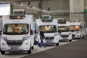 Un centro intergral de caravaning, para naves nido