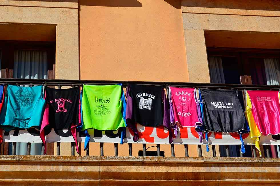 Los chalecos de las peñas lucen en Almazán Los chalecos de las peñas lucen en Almazán