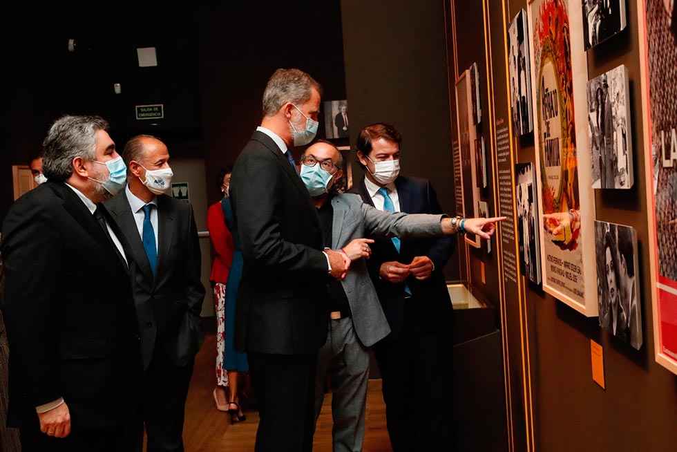 Exposición para recordar al inmortal escritor Delibes Exposición para recordar al inmortal escritor Delibes