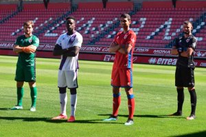 El Numancia, de rojo y con detalles azules en Segunda B