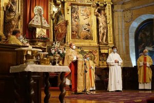 El obispo pide esperanza y paciencia en misa de San Saturio