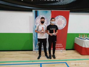 Bádminton: triunfos y podiums en tres competiciones