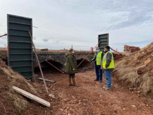 Supervisión de las obras en carreteras de Radona e Iruecha
