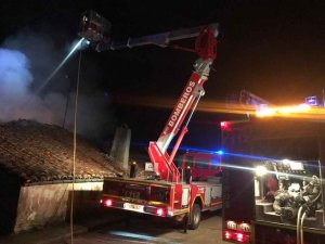 Incendio en tres viviendas de Herrera de Soria