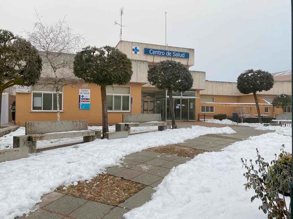 La Junta prosigue limpieza de hielo y nieve La Junta prosigue limpieza de hielo y nieve