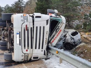 Dos víctimas mortales en accidente en Molinos de Duero