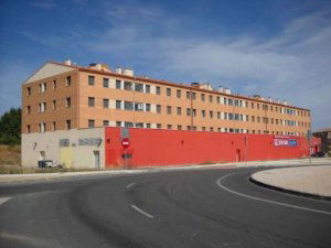 Propietarios denuncian obras de Eroski sin permiso