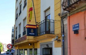 Cinco jóvenes, denunciados por fiesta en garaje