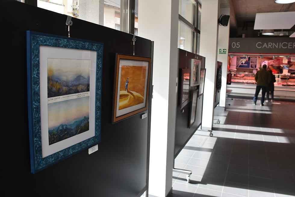 Exposición "Pintoras en el mercado municipal" - fotos