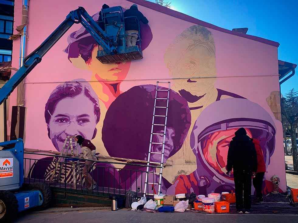 El mural de cinco nombres propios del feminismo El mural de cinco nombres propios del feminismo