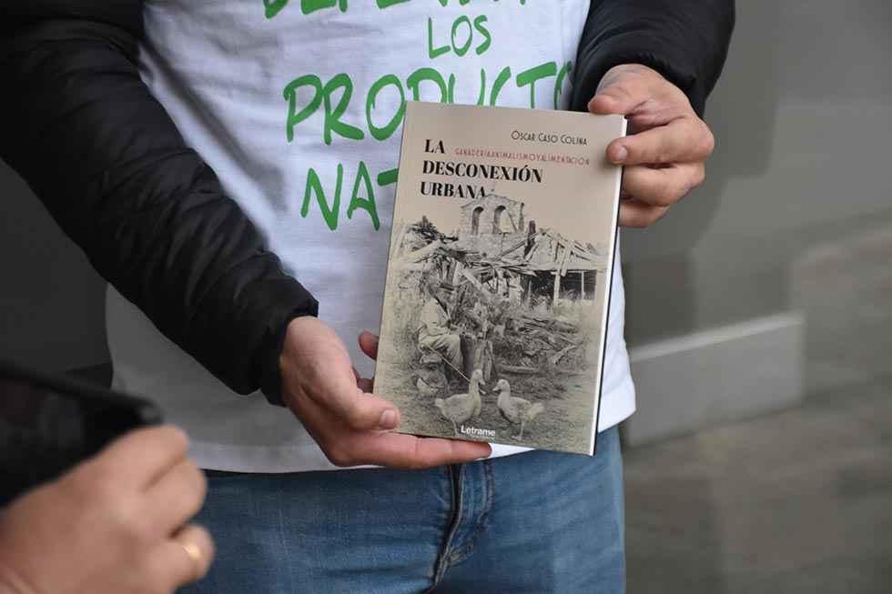 Un libro para reivindicar la ganaderia - fotos