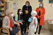 Robots para ayudar a dependencia en Los Royales Robots para ayudar a dependencia en Los Royales