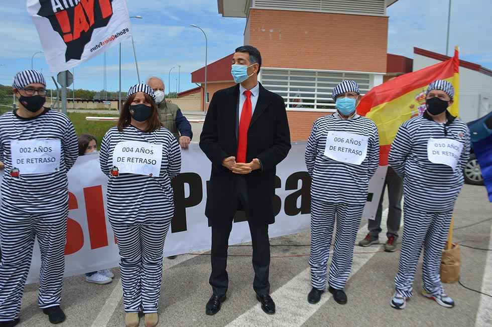 Y Pedro Sánchez "inauguró" la carcel - fotos