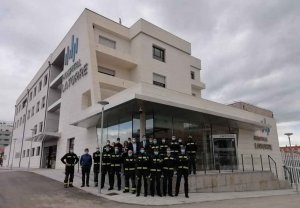 Los bomberos supervisan el hospital Latorre