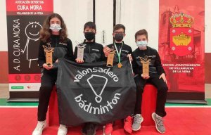 Cinco medallas para el C. Valonsadero Bádminton