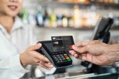 Unicaja Banco premia nueva tarjeta de crédito