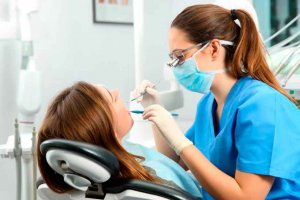 Firmado convenio para clínicas de odontología